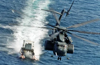 MH-53E Sea Dragon: A helicopter that hunted not ships, but sea mines